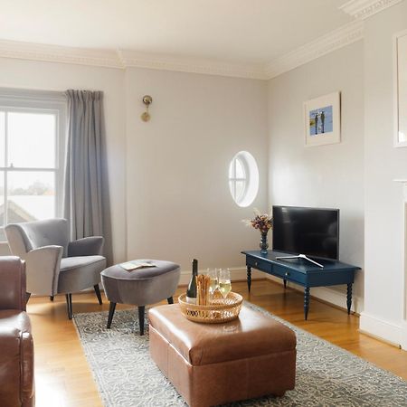 High View, Southwold High Street Apartment Exterior photo